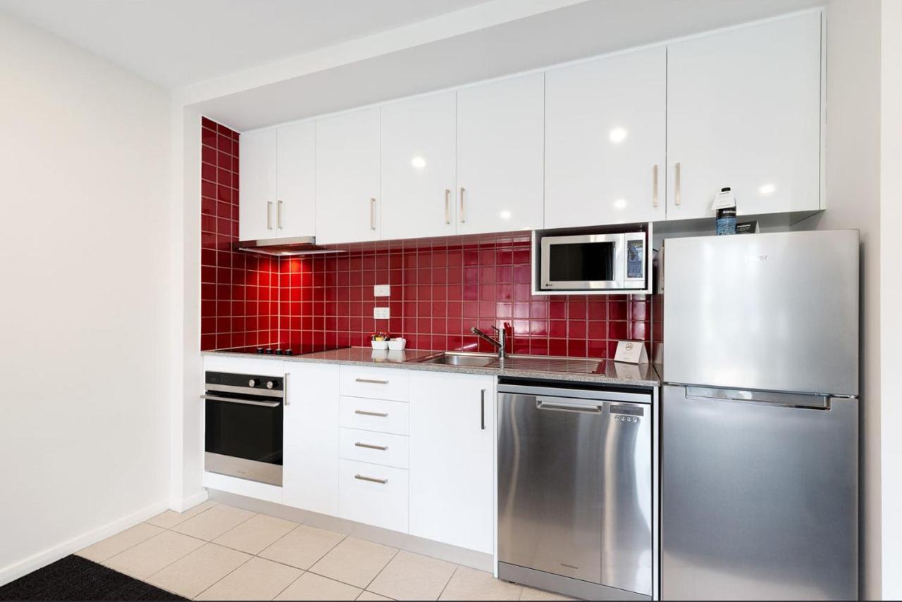 South Yarra Central Apartment Hotel Мелбърн Екстериор снимка