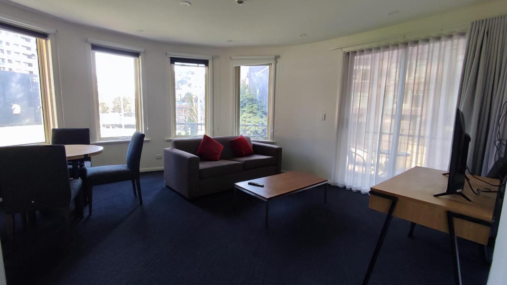 South Yarra Central Apartment Hotel Мелбърн Екстериор снимка
