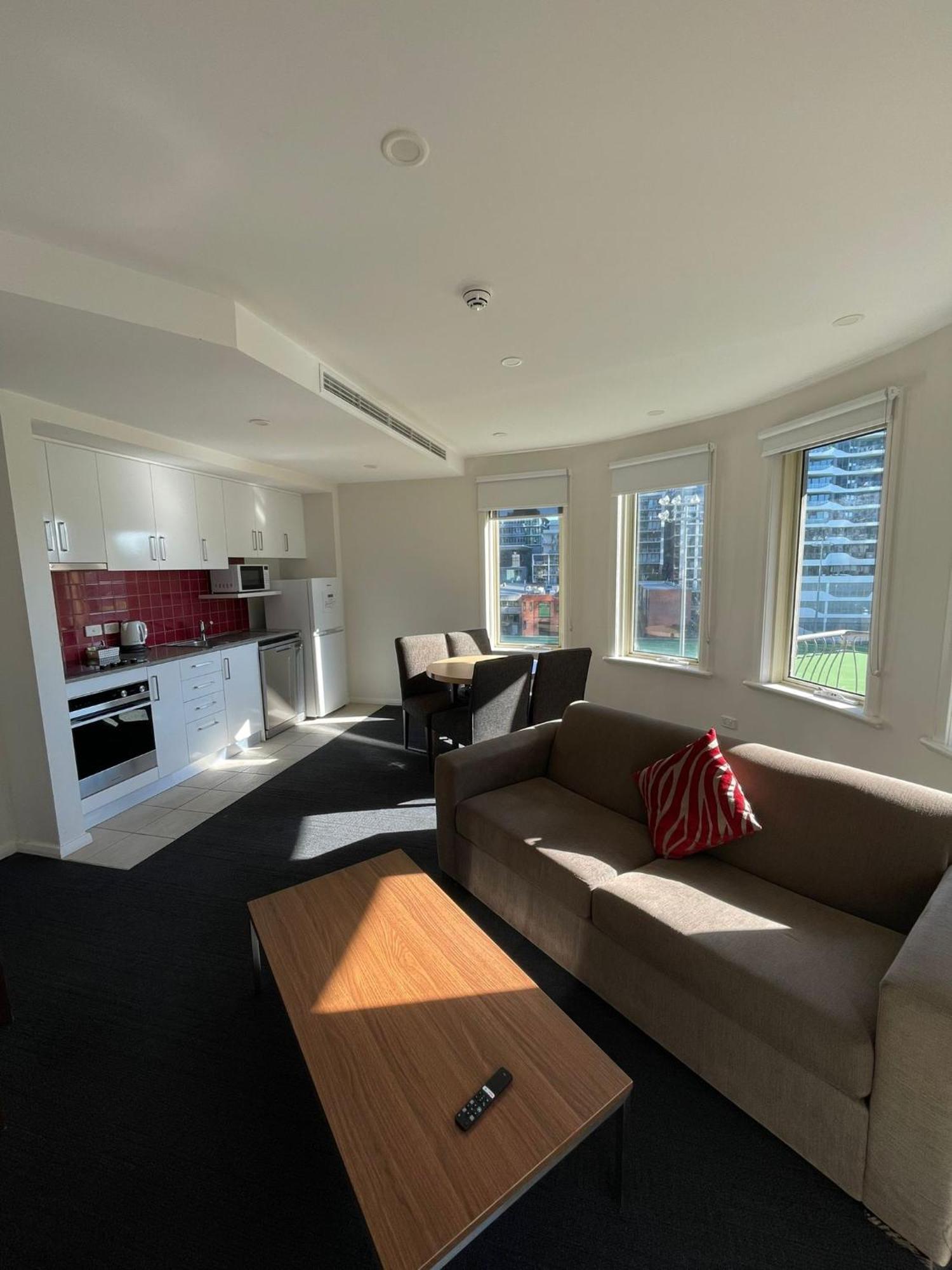 South Yarra Central Apartment Hotel Мелбърн Екстериор снимка