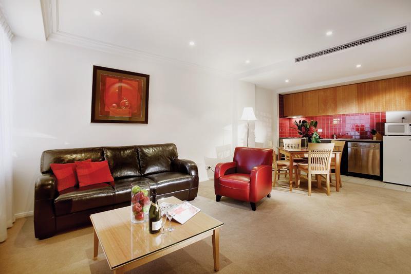 South Yarra Central Apartment Hotel Мелбърн Екстериор снимка