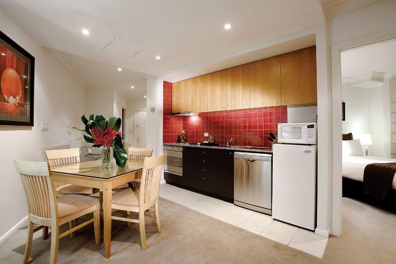 South Yarra Central Apartment Hotel Мелбърн Екстериор снимка
