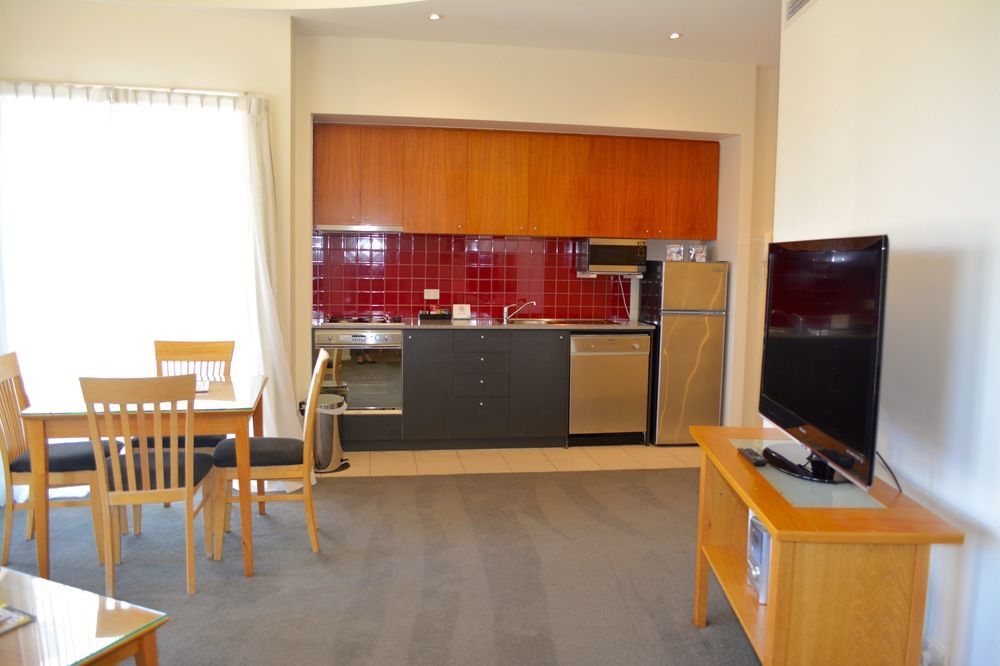 South Yarra Central Apartment Hotel Мелбърн Екстериор снимка