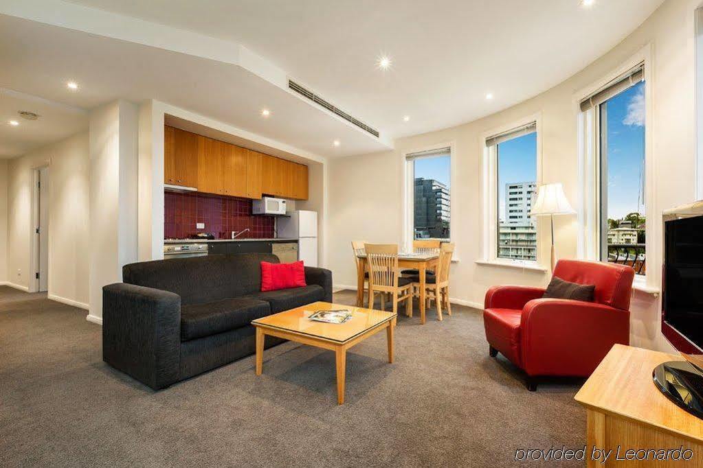 South Yarra Central Apartment Hotel Мелбърн Екстериор снимка